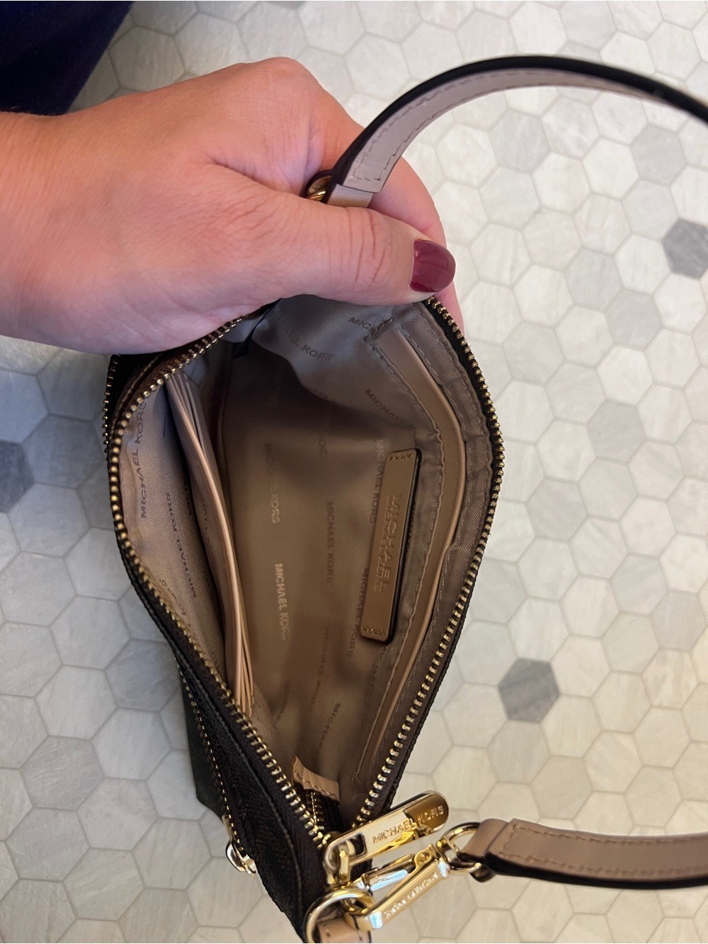 NWOT Michael Kors Brown Logo Wristlet Pouch - Picture 6 of 8